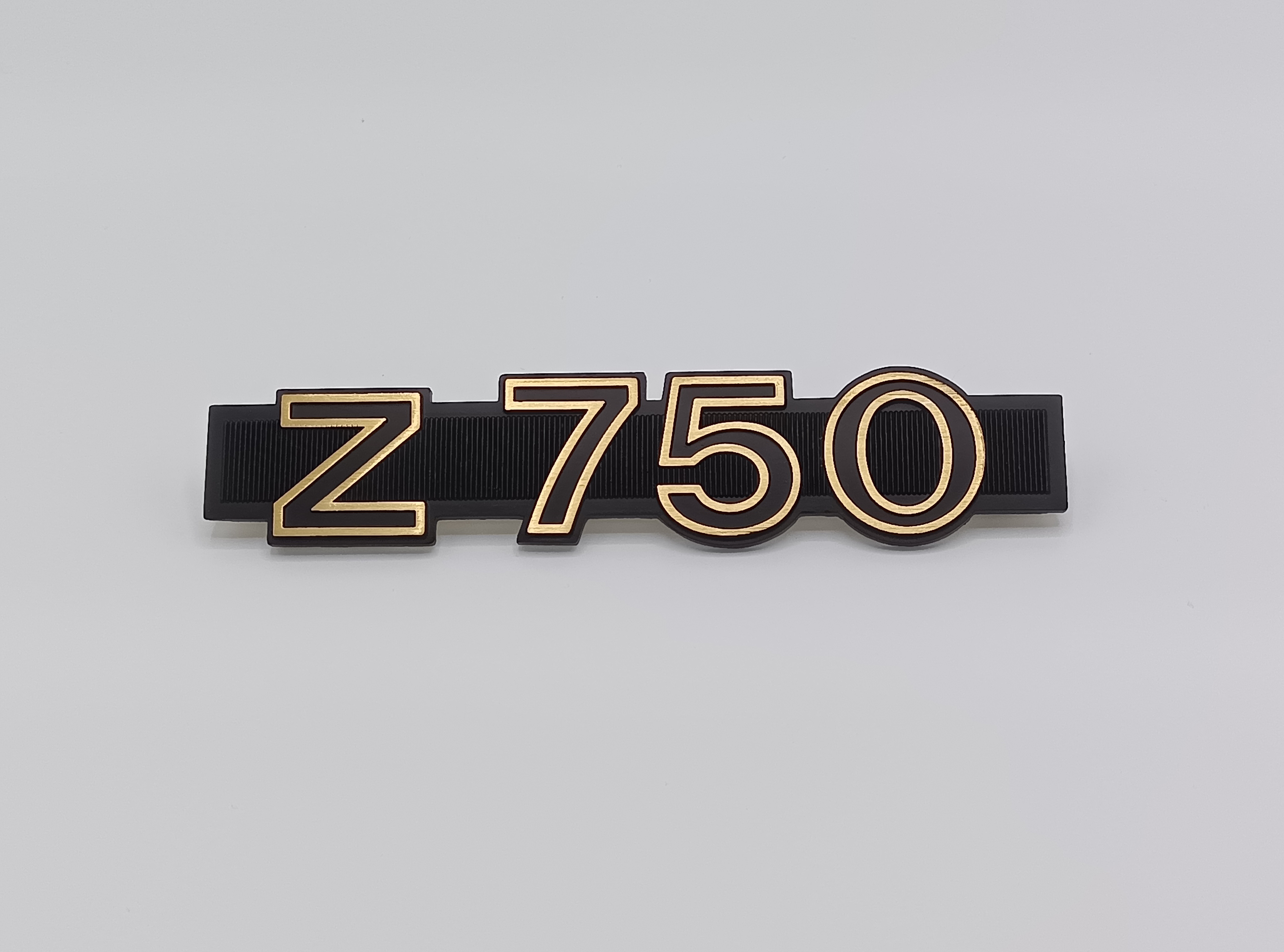 1981年 Z750 SIDE COVER EMBLEM "Z750"